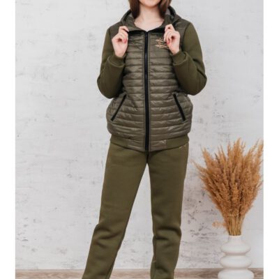 Костюм спортивный