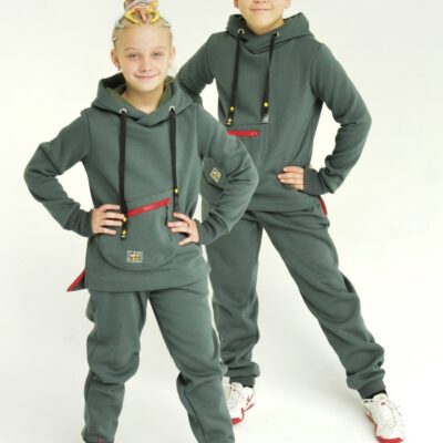 Костюмы спортивные