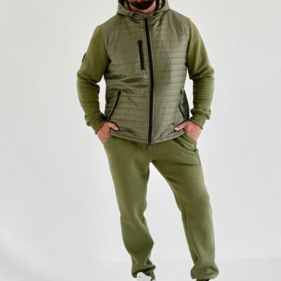 Костюм спортивный