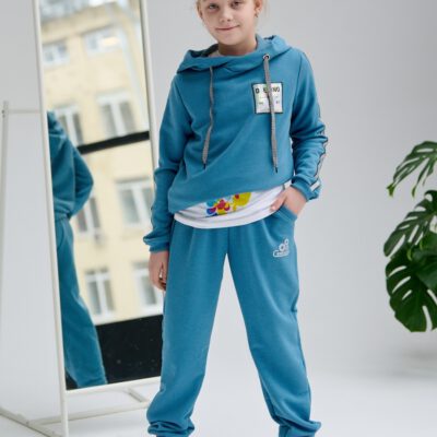 Костюм спортивный