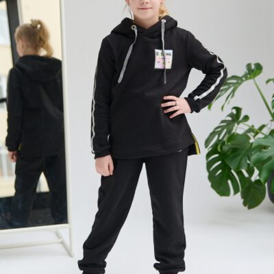 Костюм спортивный