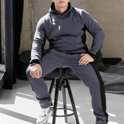 Спортивные костюмы