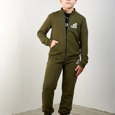 Костюм спортивный